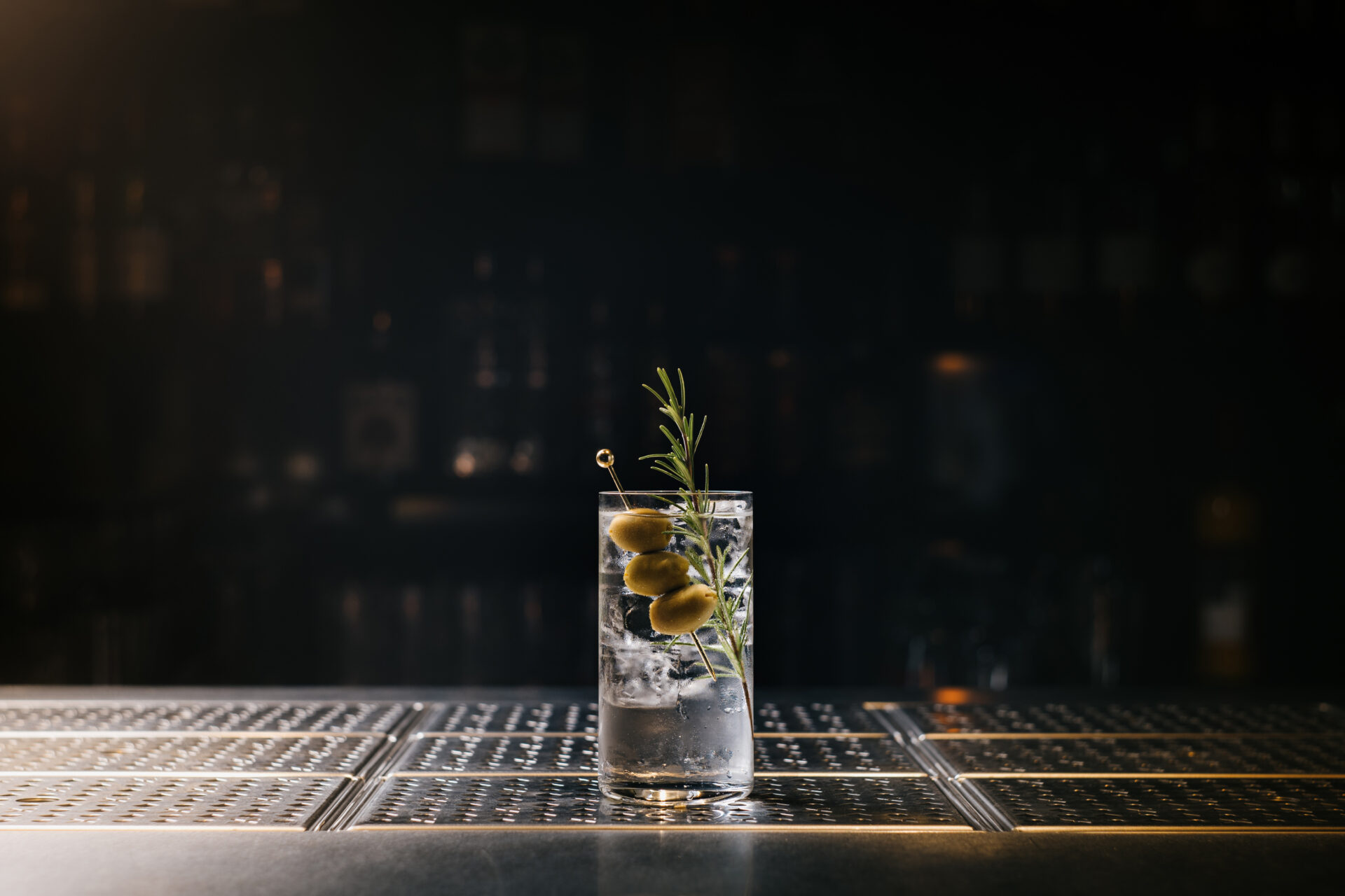 prow-komplet-06-gin-mare-gin-and-tonic-00004-2